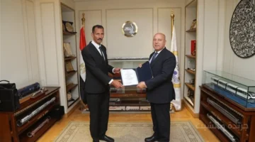 حقيبة بمليون جنيه.. قرار رسمي من وزير النقل يكافئ أمانة سائق أتوبيس غرب الدلتا 1